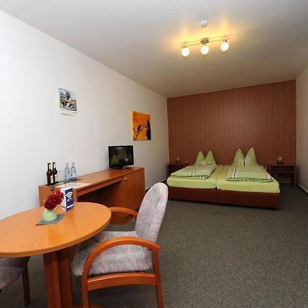 Eggesin Gasthof Und Pension Zick מראה חיצוני תמונה